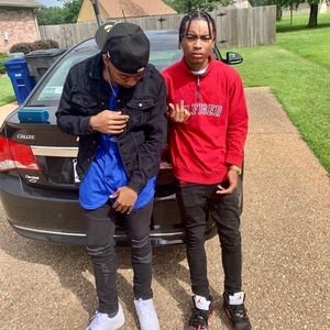 Meet your Posher, Cameron